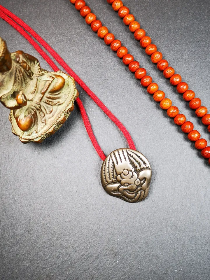 Gandhanra Unique Tibetan Buddhist Amulet Garuda,Garula,Suparna,Golden-winged Bird Pendant,Made of Thokcha,1.54"