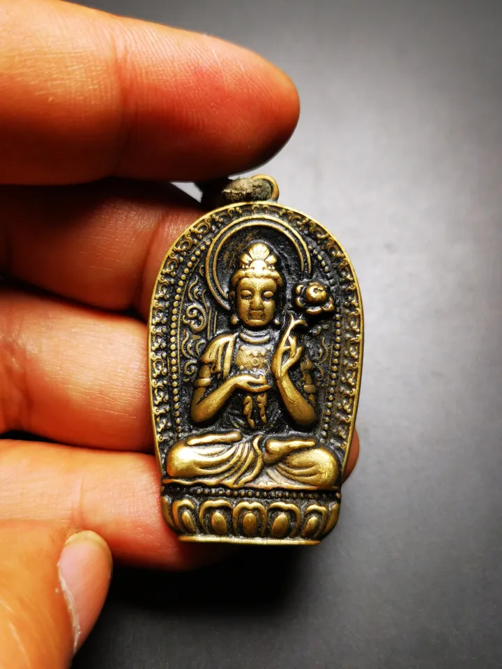 Gandhanra Tibetan Buddhist Amulet,Padmapani,Avalokitesvara,Guanyin Pendant,Made of Brass