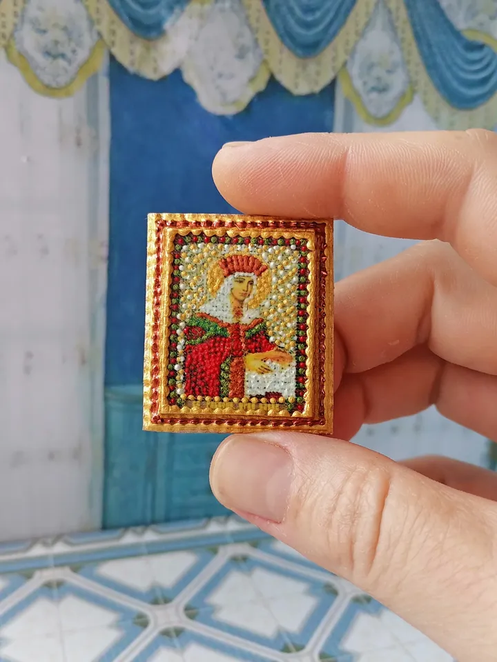 Miniature icon. Christmas icon.1:12 scale.Dollhouse miniature. Christmas. 1:12.Handmade. Imitation of beads.