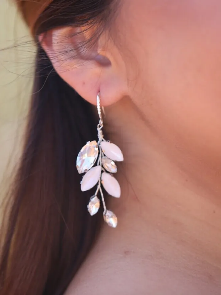 Boho Wedding Earrings, White Opal Silver Crystal Bridal Earrings, Chandelier Statement Wedding Earrings, Statement Wedding Jewelry Jewellery