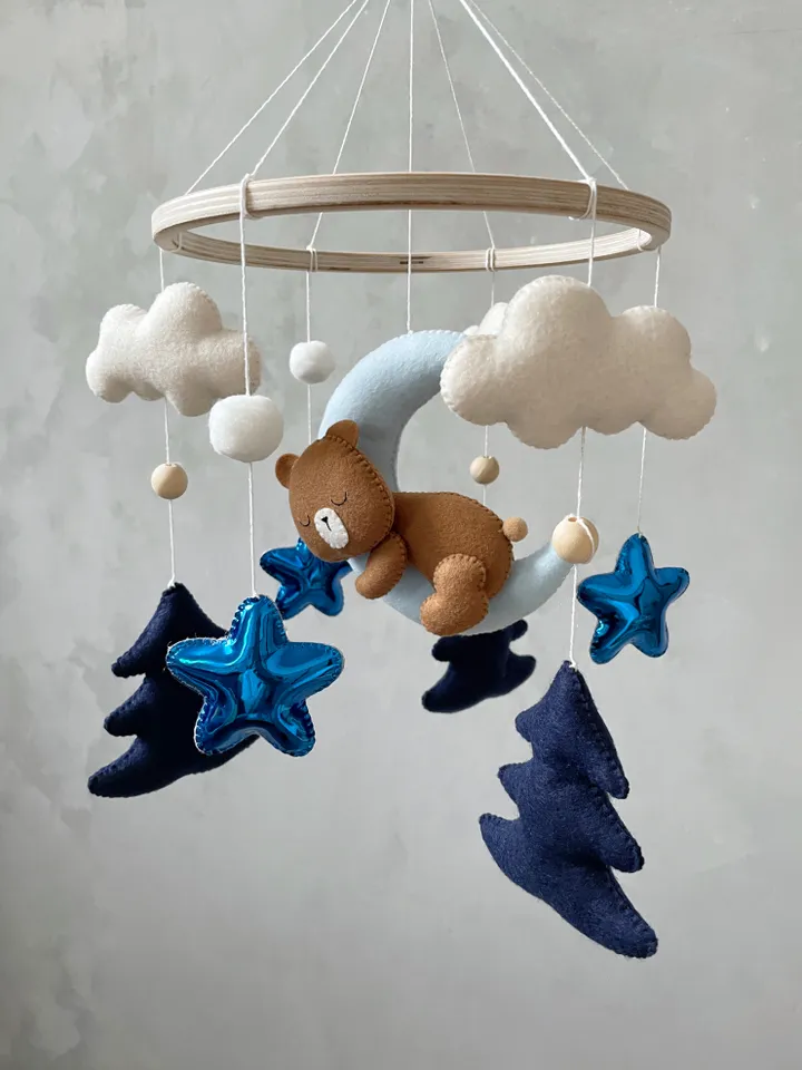Woodland baby mobile boy, Bear crib mobile boy, Animal nursery mobile