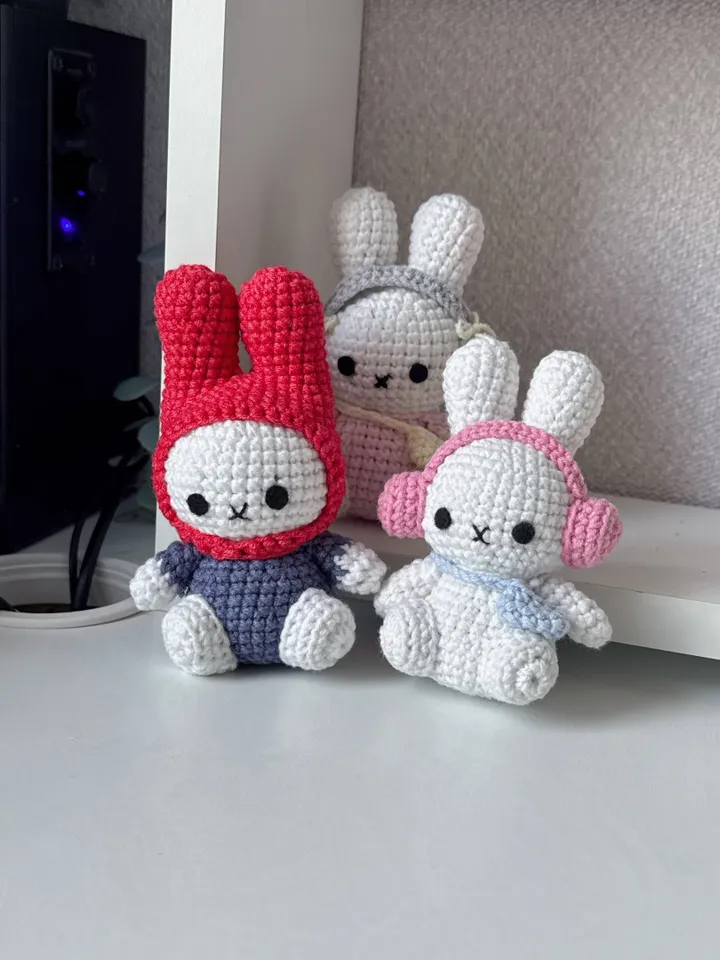 2 in 1 miffy crochet pattern + extra accessories, PDF crochet pattern amigurumi, US terms, Miffy with headphones
