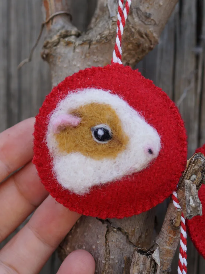 Guinea pig wool Christmas ornament, pet portrait, needle felted guinea pig, ships from the USA
