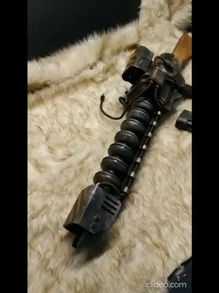 Back to listings Fallout cosplay - Gauss rifle - Fallout 2 - inspired - brother
