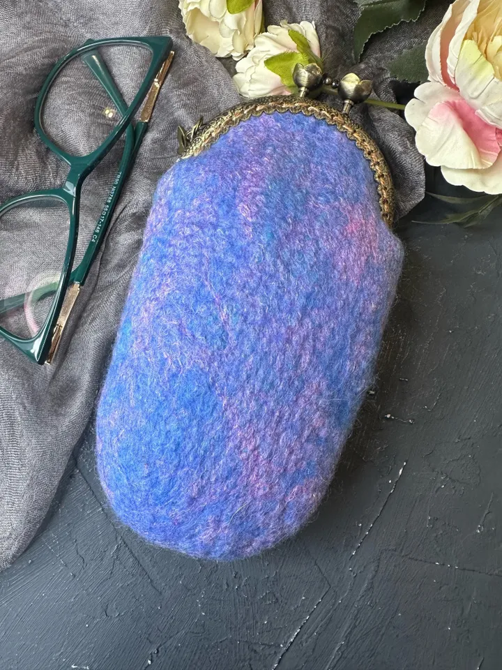Glasses case for woman