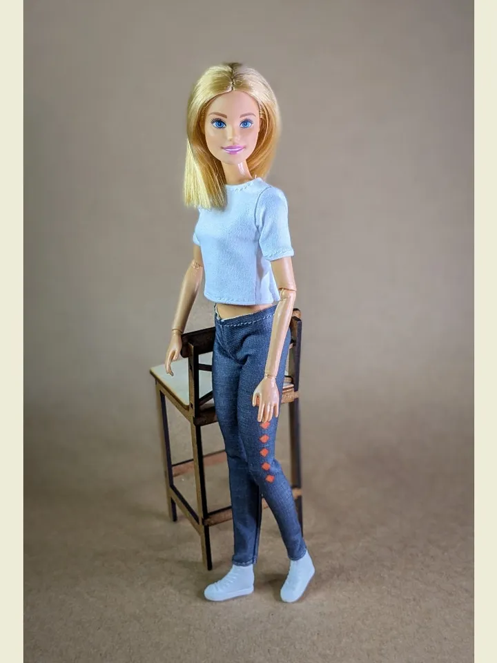 White T-shirt & Gray leggins for 1/6 scale fashion female dolls