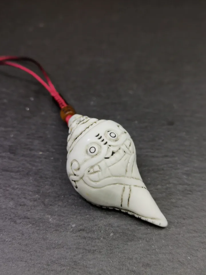 Gandhanra Tibetan Buddhism Amulet,Hand Carved White Conch Shell Shankha with Skull Citipati Symbol,Tibetan Ritual Implement - 2.28" × 1.18"