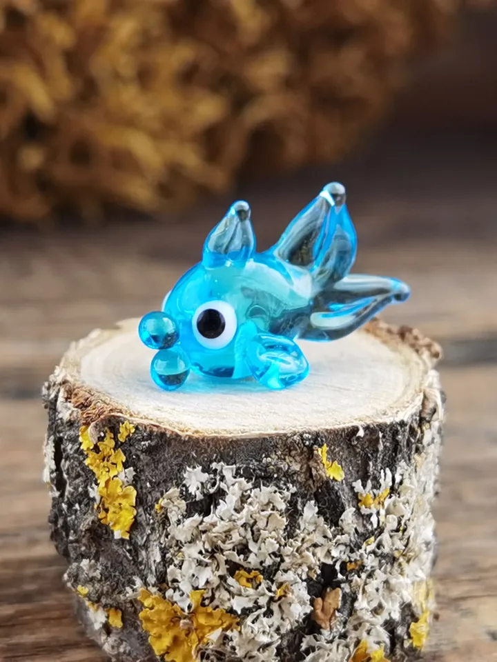 Glass figurines Glass Fish figurines Tiny fish Miniature fish Tiny glass animals Blown glass art Aquarium decor Dollhouse miniature