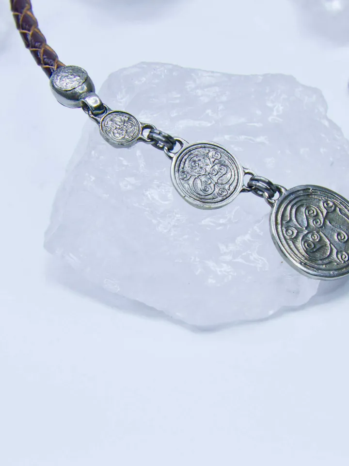 German Silver (Nickel Silver)Amulet of Mara / Twosided skyrim pendant / The Elder Scrolls Necklace / Skyrim cosplay Necklace / Oblivion Morrowind