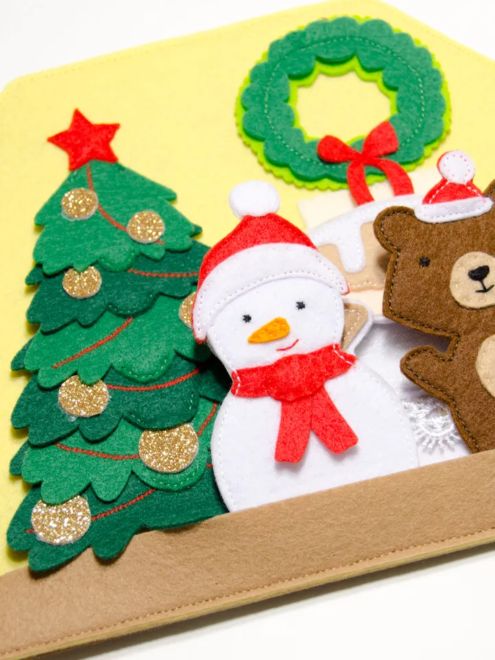 Christmas house with finger puppets. Quiet book