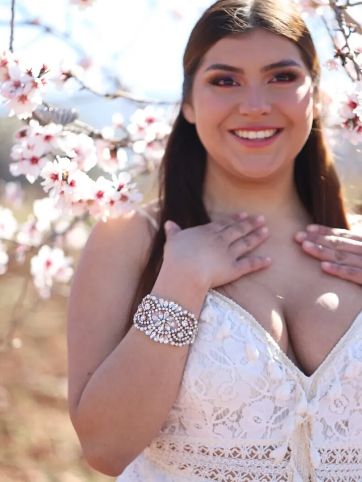 Rose gold Crystal Bridal Cuff Bracelet, Rhinestone Wedding Cuff Bracelet, Art deco Wedding bracelet, Boho Wedding jewelry, Vintage Bracelet