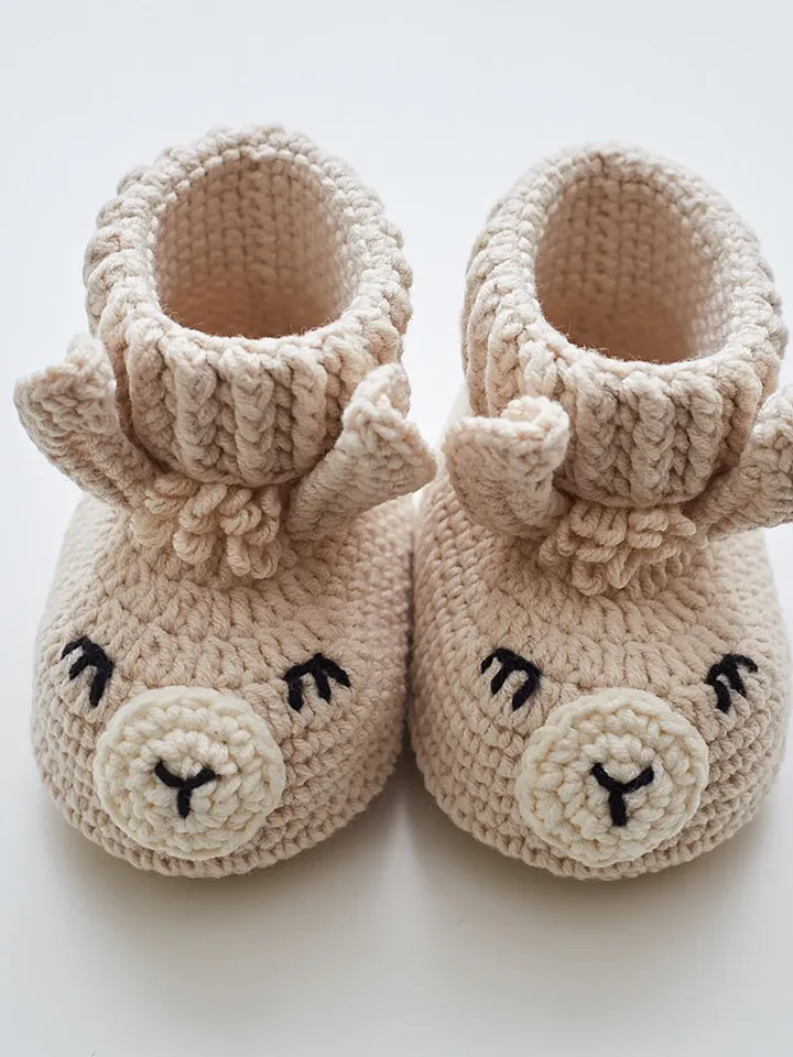 Baby photography props booties