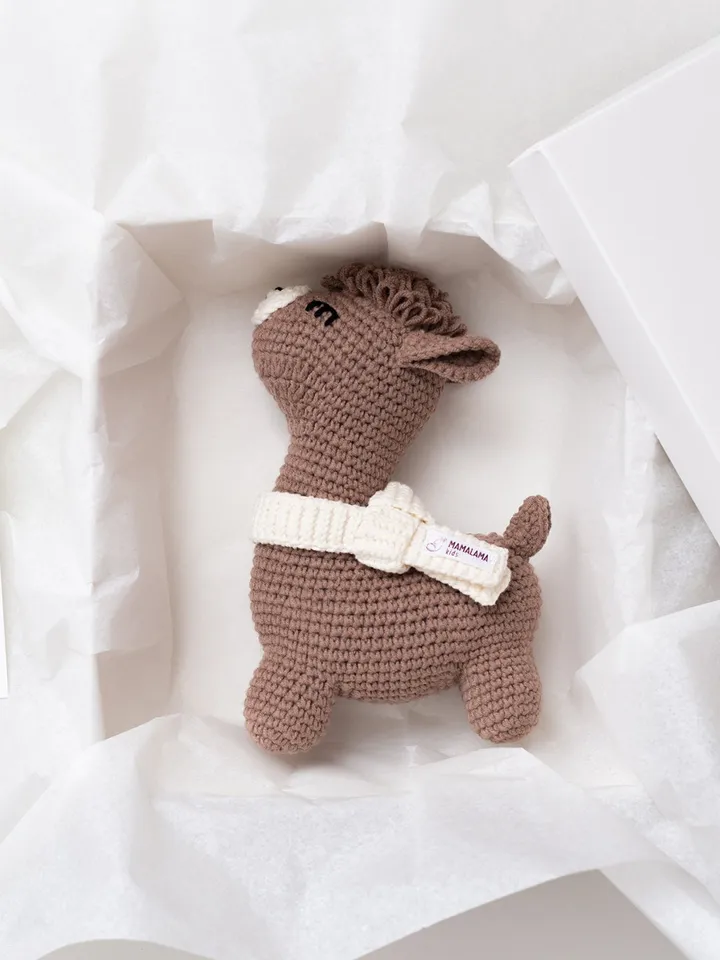 New mom gift idea for pregnancy baby shower reveal newborn congratulations welcome baby boy girl gift Neutral farm animal llama alpaca toy