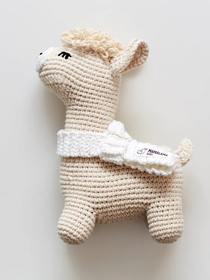 Best friends forever birthday gift box with llama alpaca plush toy. Cute unique friendship present for a long distance bestie buddy forever