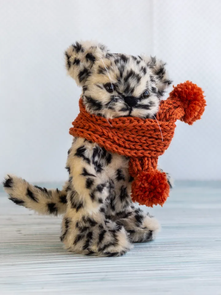 Exclusive Handmade Stuffed Cats toy: A Collectible Soft Animal Gift/ 2 cats together