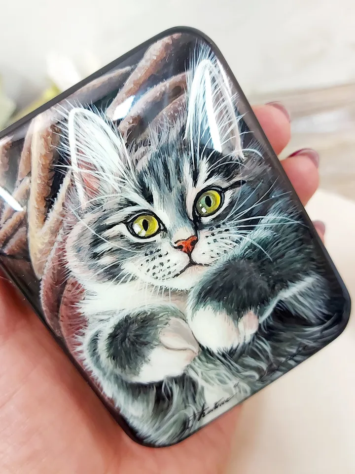 Nice Russian lacquer box "Gray Cat ", Hand painted miniature, jewelry box, Gift for cat lovers, Art gift Fedoskino