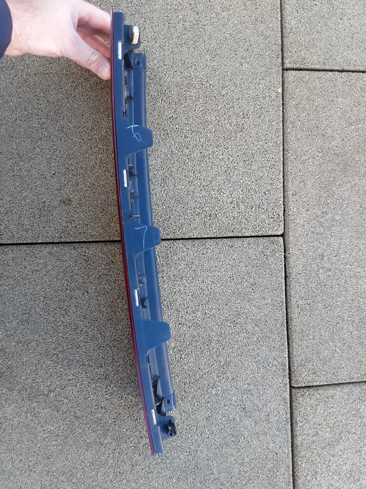 Toyota Tercel 1992-94 EL40 EL41 Tail center Garnish Oem Jdm used