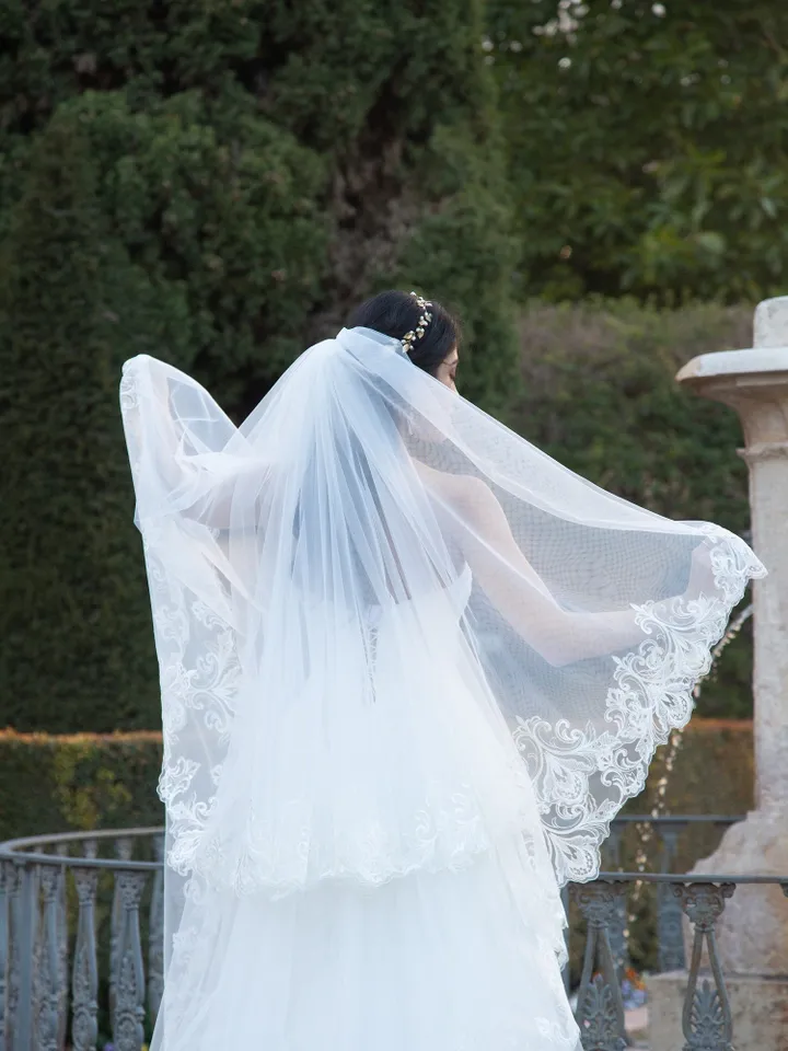 Two tier veil ,Embroider veil, Veil in 2 layer, Veil Wedding, Bridal Veil, Waltz length bridal veil, White veil, Fingertip veil 30028.1