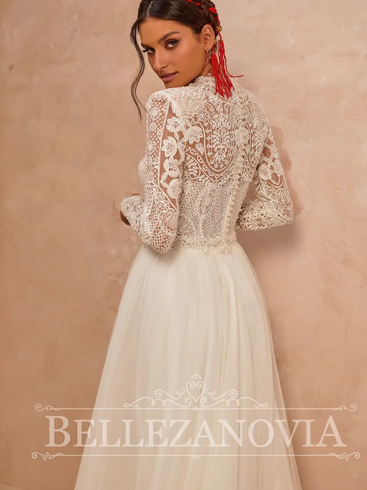 Sleeveles wedding gown Vintage wedding dress Simple boho wedding dress Lace boho wedding dress Simple rustic tulle bridal dress Sleeve Gown