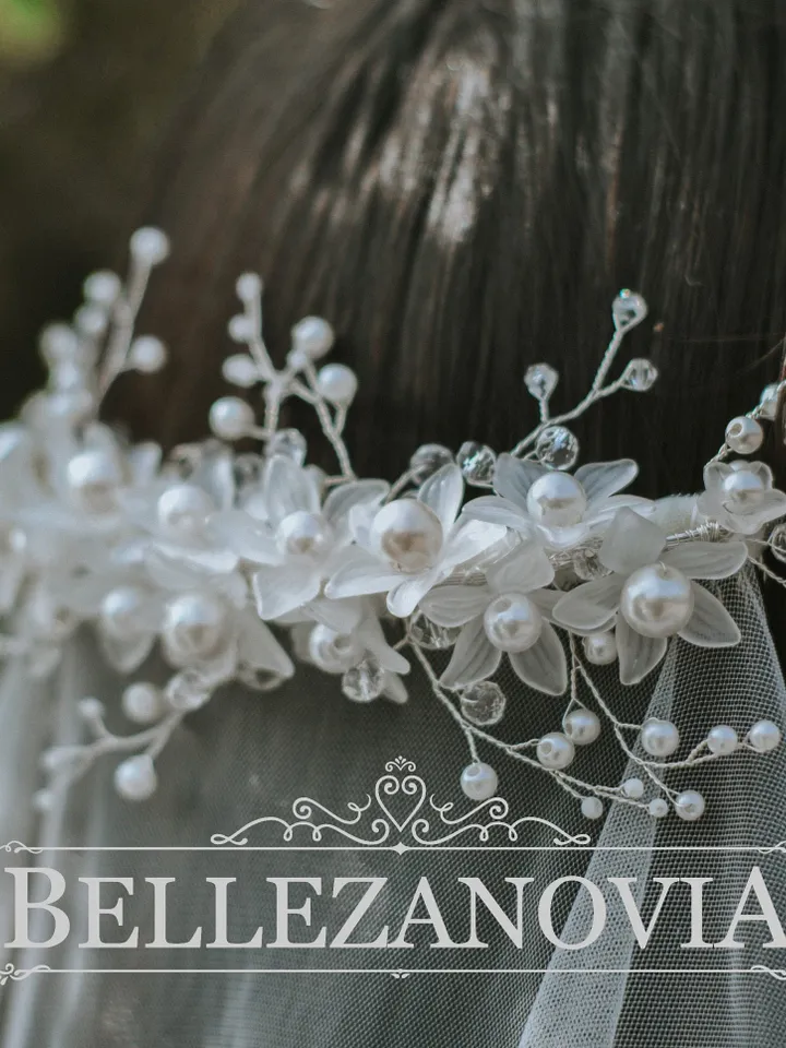 Boho wedding veil and hairpiece, Simple wedding veil whit comb, Wedding veil and headpiece, Ivory Wedding Veil with Beaded Floral Headpiece