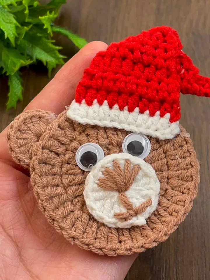 Crochet Santa Hat Pattern, Adorable Christmas Ornament Design for Beginners, Instant Download for Christmas Crochet PDF pattern