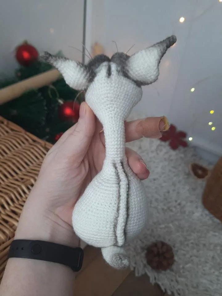 White cat sculpture realistic pet replica 6 inch. Handmade custom interior Sphynx cat toy for house decor. Blue eyes
