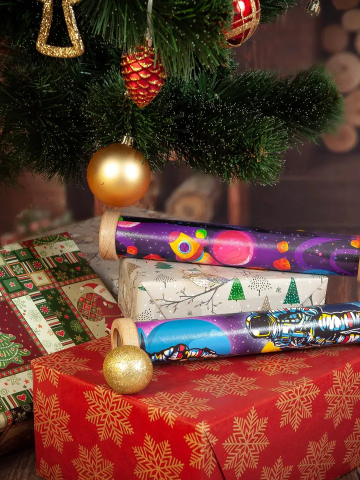 Outer space age kaleidoscope. Astronomy gifts for science teacher. Roommate gift for christmas eve box.