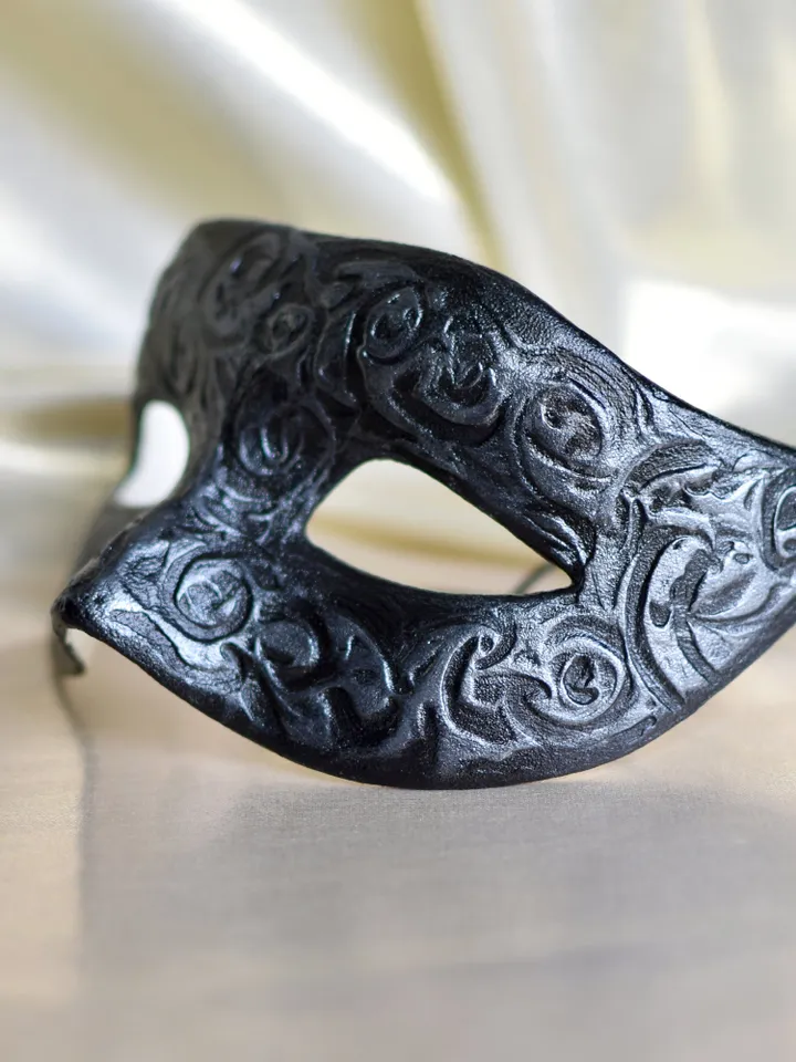 Black men masquerade mask to halloween costume. Colombina cosplay masks to masquerade costume.