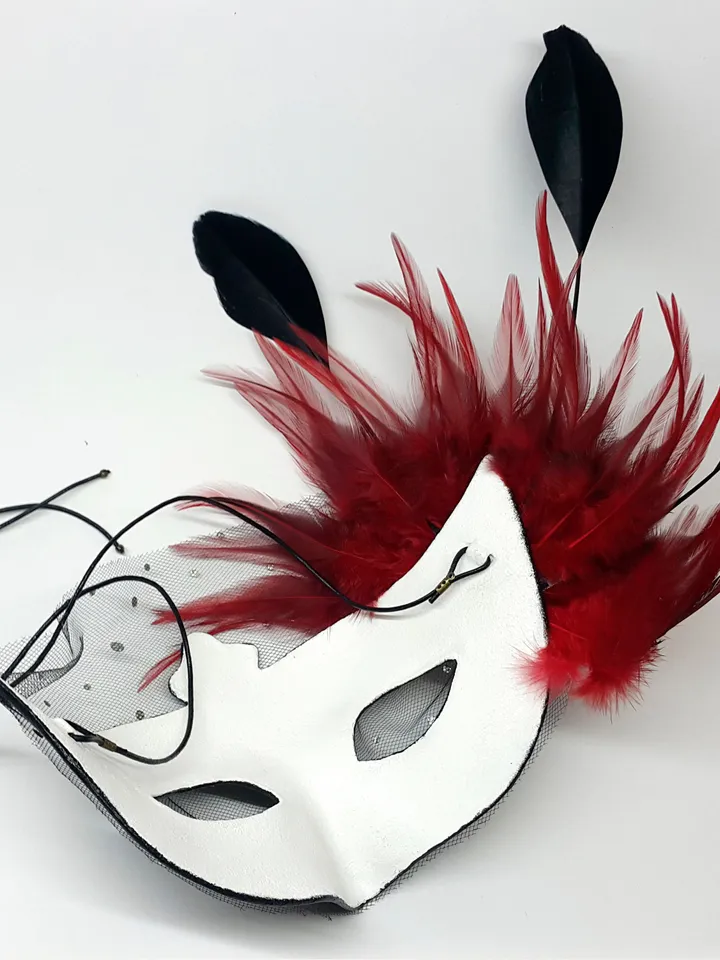 Red masquerade mask women to burlesque costume. Cosplay masks to vampire the masquerade. Venetian mask to masquerade costume.