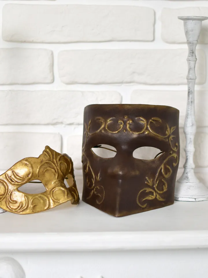 Bauta full face mask. Masquerade mask men. Venetian mask to masquerade costume.