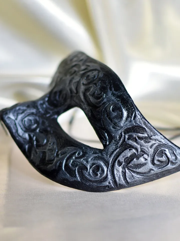 Black men masquerade mask to halloween costume. Colombina cosplay masks to masquerade costume.