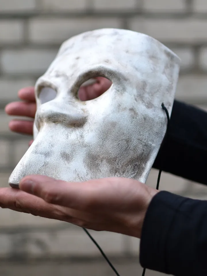Masquerade mask Bauta to halloween costume. Venetian mask to masquerade costume. Horror face mask. Halloween mask.