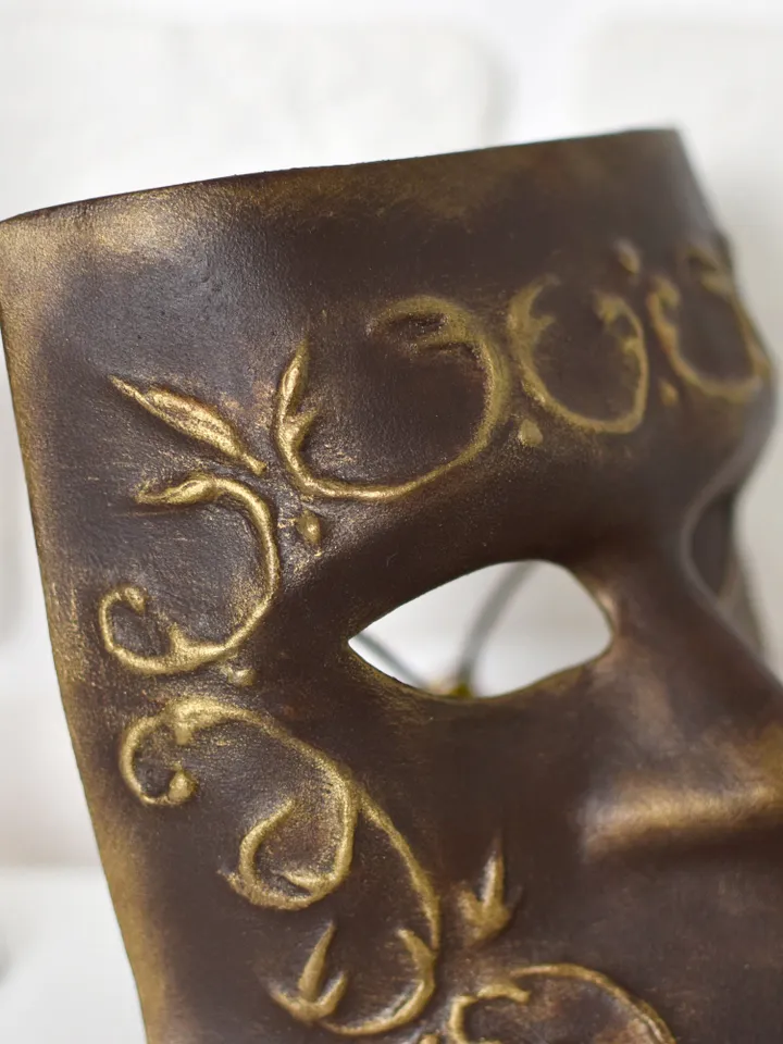 Bauta full face mask. Masquerade mask men. Venetian mask to masquerade costume.