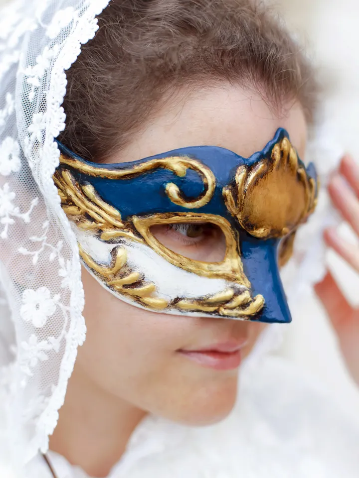 Blue Masquerade mask women to cosplay costume. Marie antoinette style design. Gold venetian mask to masquerade costume.