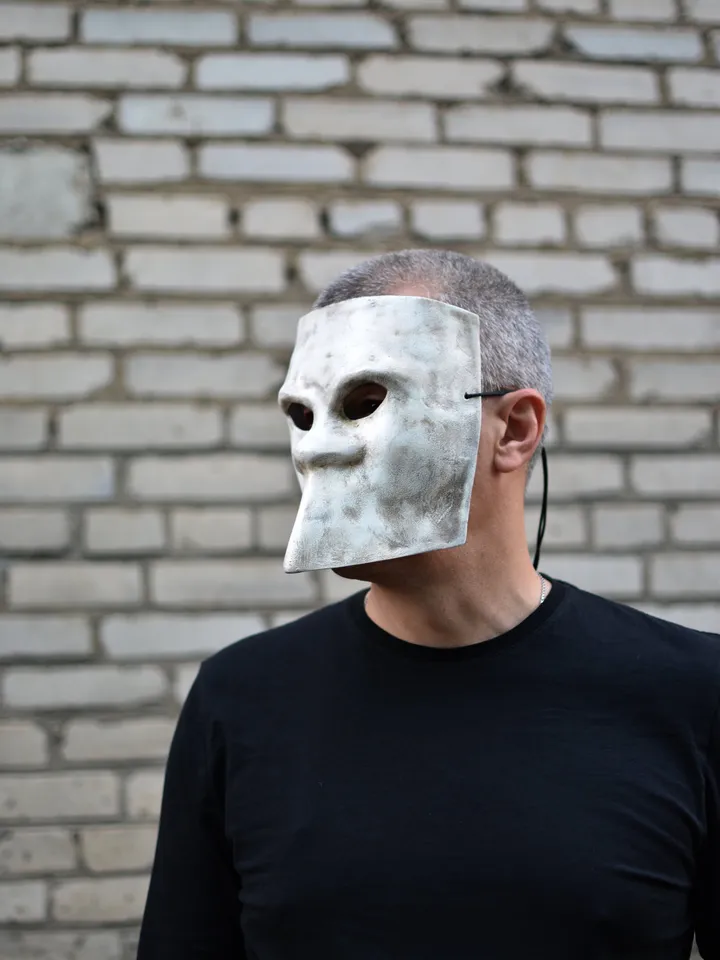 Masquerade mask Bauta to halloween costume. Venetian mask to masquerade costume. Horror face mask. Halloween mask.