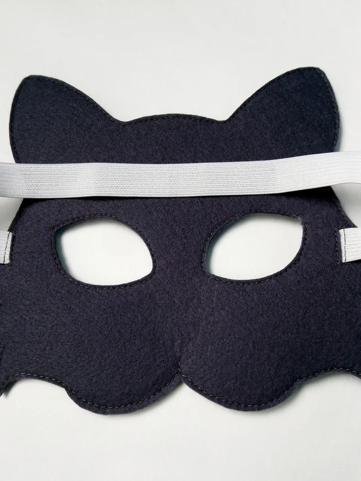 Halloween cat mask kid, cat masquerade mask, tabby cat face mask, cat cosplay halloween costume.