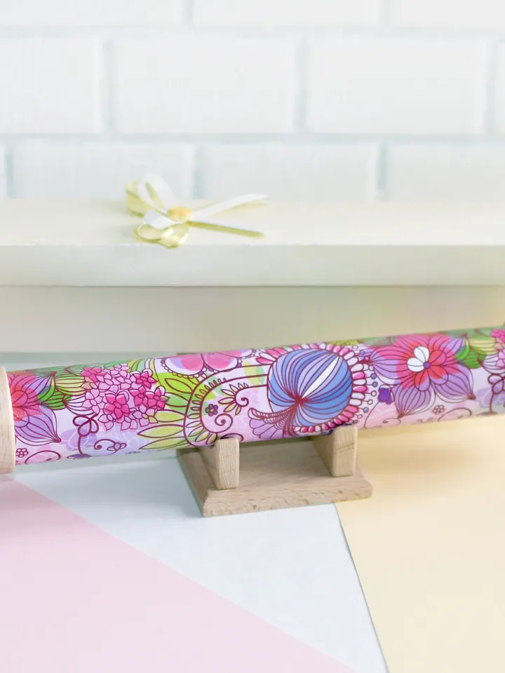 Roommate flower girl gift, kaleidoscope, self gift for mom, stress relief gift for unbiological sister, school psychologist.