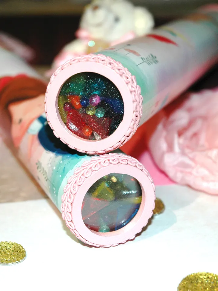 Rommate gift kaleidoscope. Big sister gift as thinking of you gift. Mothers day gift for godmother.