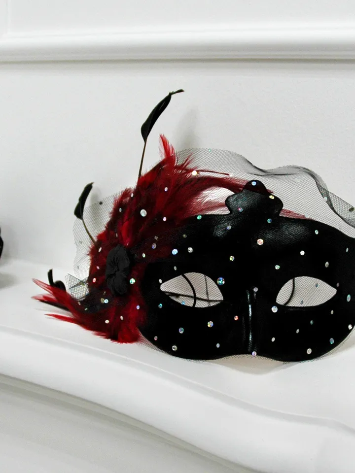 Red masquerade mask women to burlesque costume. Cosplay masks to vampire the masquerade. Venetian mask to masquerade costume.