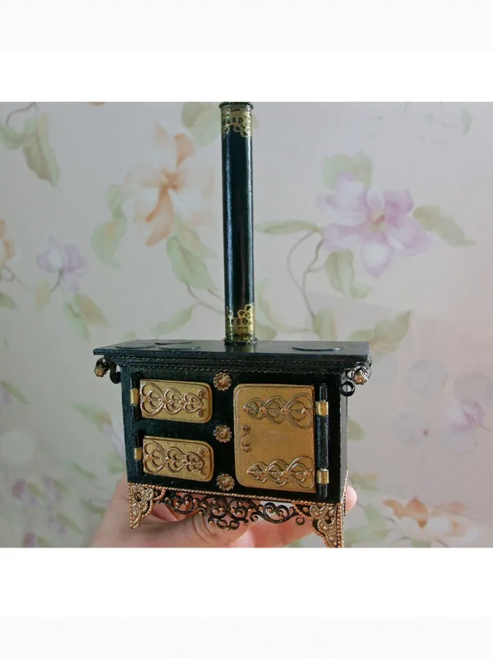 Dollhouse oven. Plate.1:12 scale.