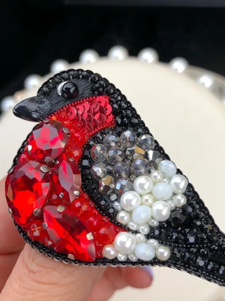 Bullfinch brooch/bird brooch/handmade brooch/handmade jewelry/bird jewelry/bullfinch/gift for her