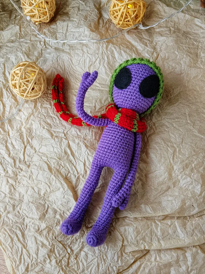 Purple alien doll, Alien Shaped Plush Toy, Soft Cartoon Stuffed Doll For friends. Christmas gift.
