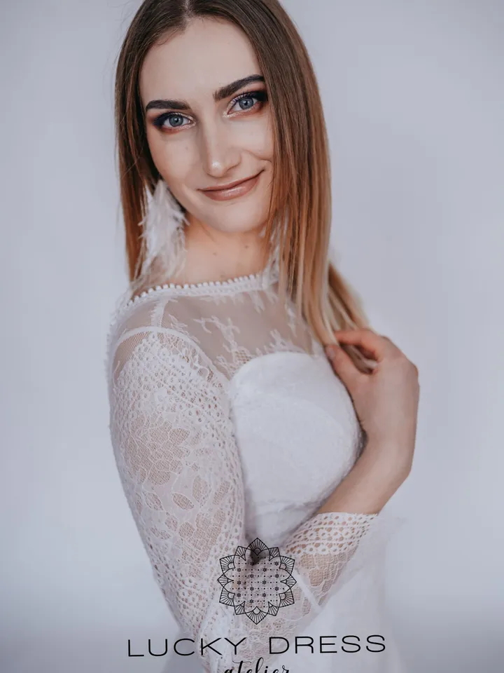 Boho wedding dress long sleeve Lace wedding dress hippie Winter wedding dress bohemian Backless wedding dress flowy Custom dress / Halina