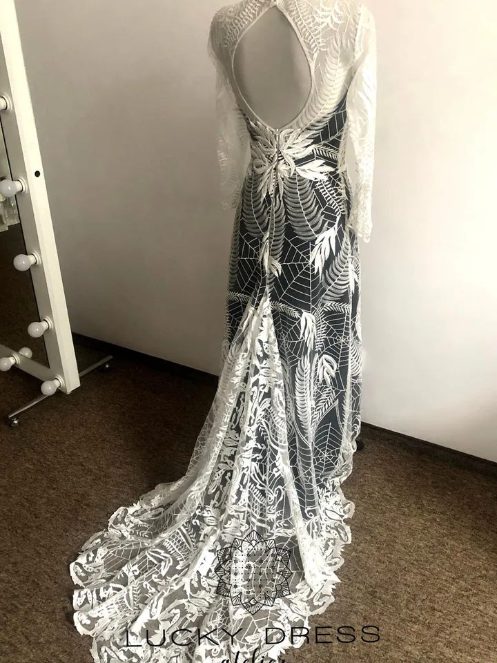 Lace wedding dress Alternative wedding dress Spiderweb lace wedding dress Black wedding dress Illusion wedding dress Long sleeve / Charlotte