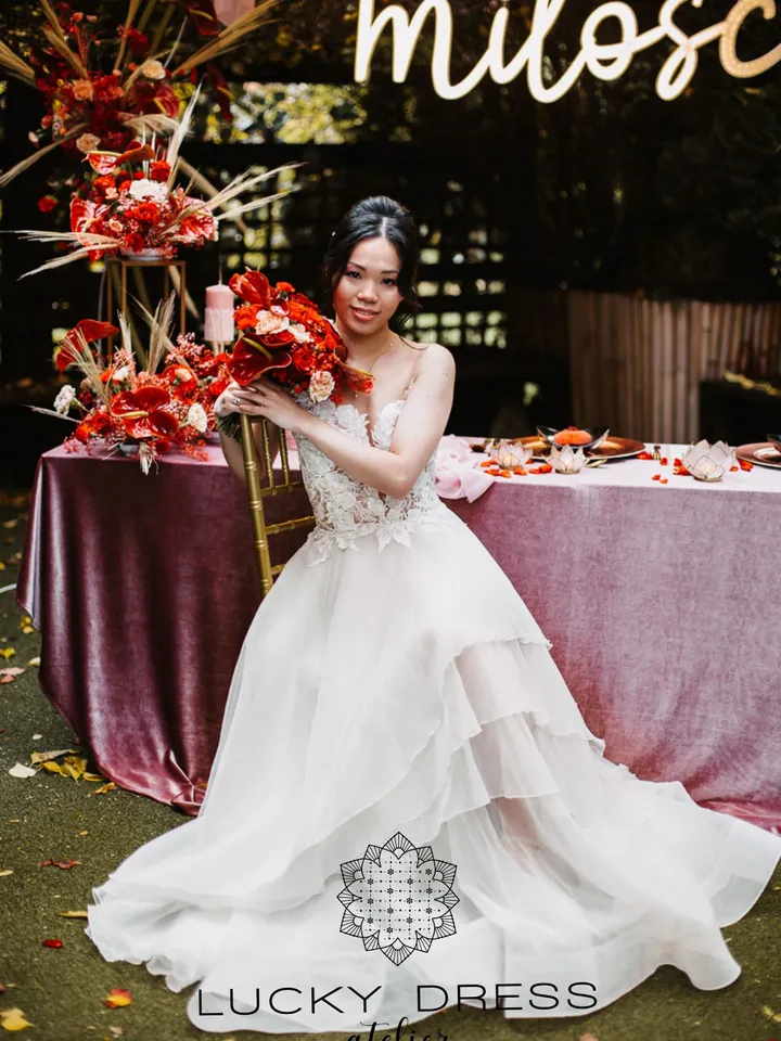 Organza wedding dress flowy Bridal gown illusion Lace wedding dress layered Floral wedding dress custom Ecru wedding dress bespoke / Kaya