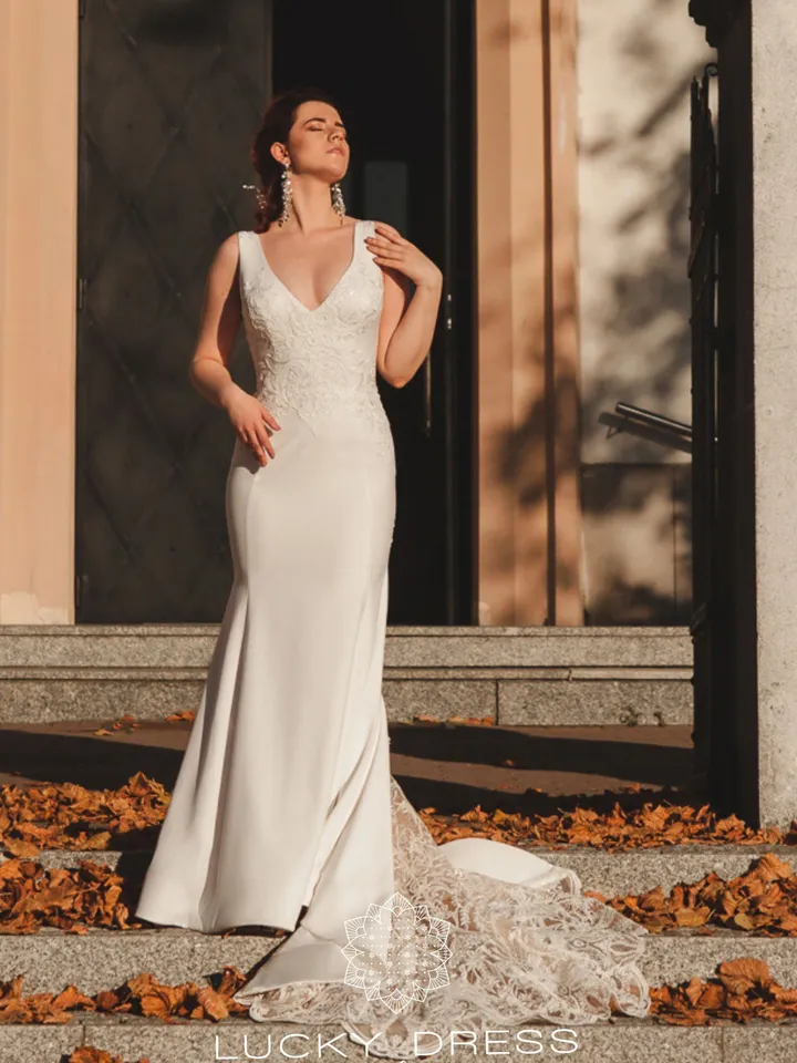 Elopement dress Mermaid wedding dress courthouse Crepe wedding dress garden Lace wedding dress custom Sexy wedding dress / Palmyra III