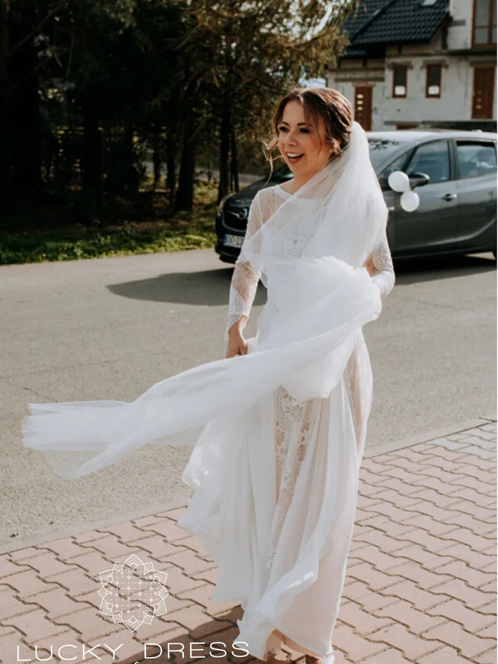 Custom wedding dress winter Courthouse wedding dress boho Floral wedding dress elopement Long sleeves wedding dress flowy Lace / Halina