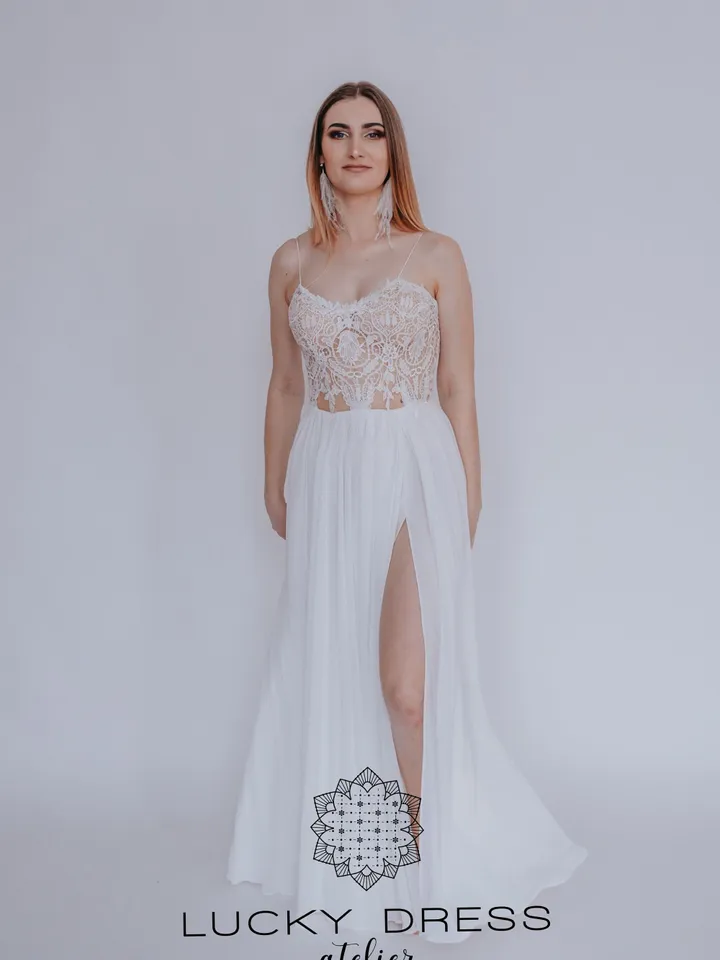 Simple wedding dress Backless wedding dress Boho wedding dress Beach wedding dress Flowy wedding dress Sexy wedding dress Slit / Dorothy II