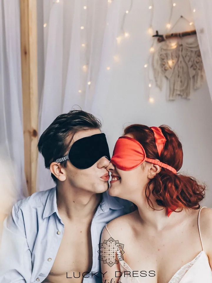 100% natural silk / Eye mask sleep Silk sleep mask Red Gift for bride Gift for her Women sleeping mask Birthday gift Anniversary gift