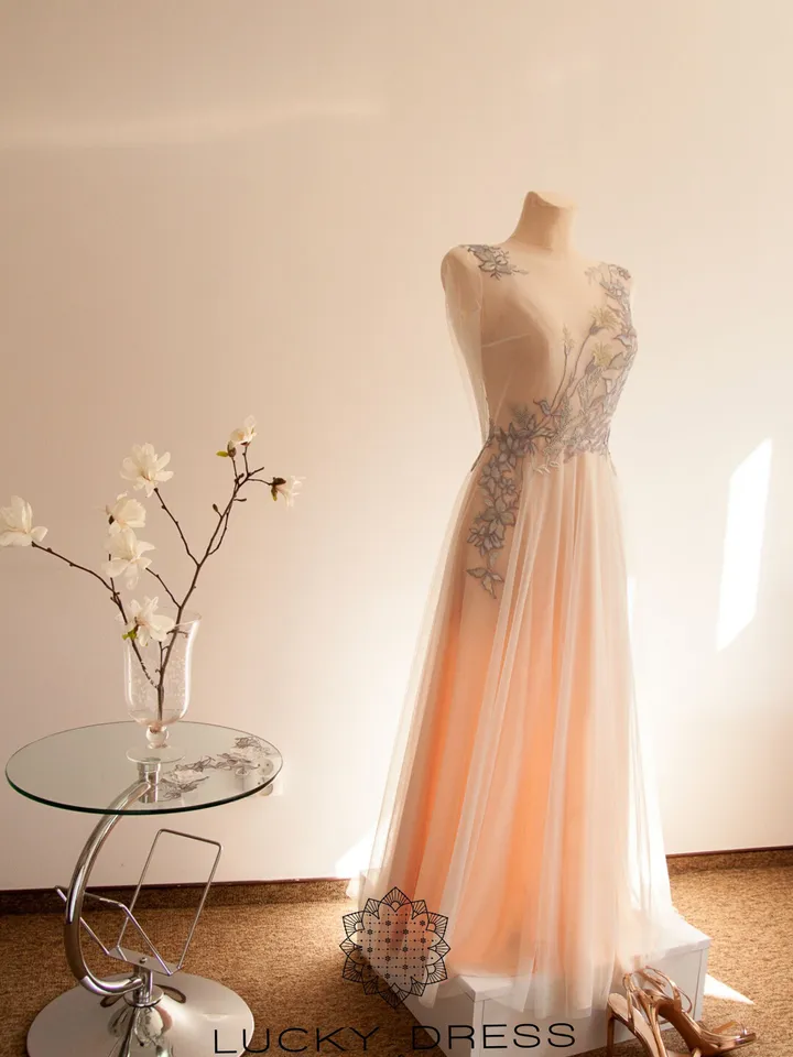 Rustic wedding dress Lace wedding dress Purple wedding dress Tailored wedding dress Rose gold wedding dress Long sleeve dress / Kirsten